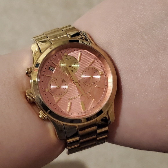 Michael Kors watch - Picture 3 of 7